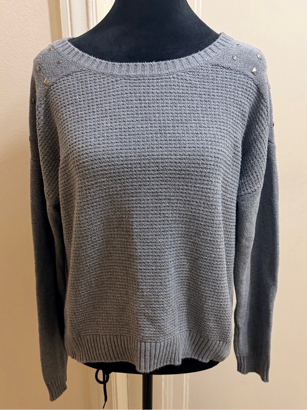 Route 66 Studded Grey Knit Pull Over Sweater Womens Size M